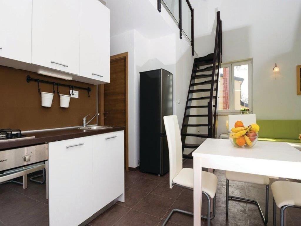 Apartments Grzic Porozina 外观 照片