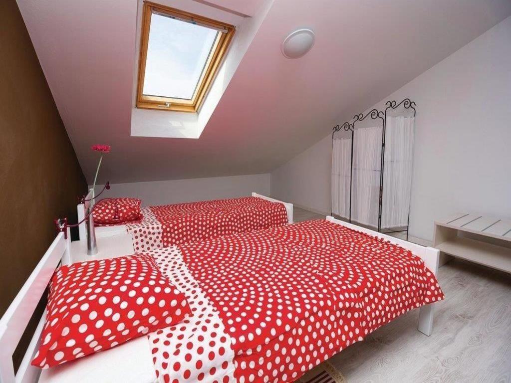Apartments Grzic Porozina 外观 照片
