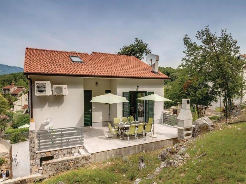 Apartments Grzic Porozina 外观 照片